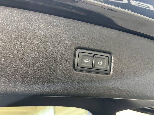 AUDI Q5 SPB Sportback 40 TDI quattro S line Identity Black