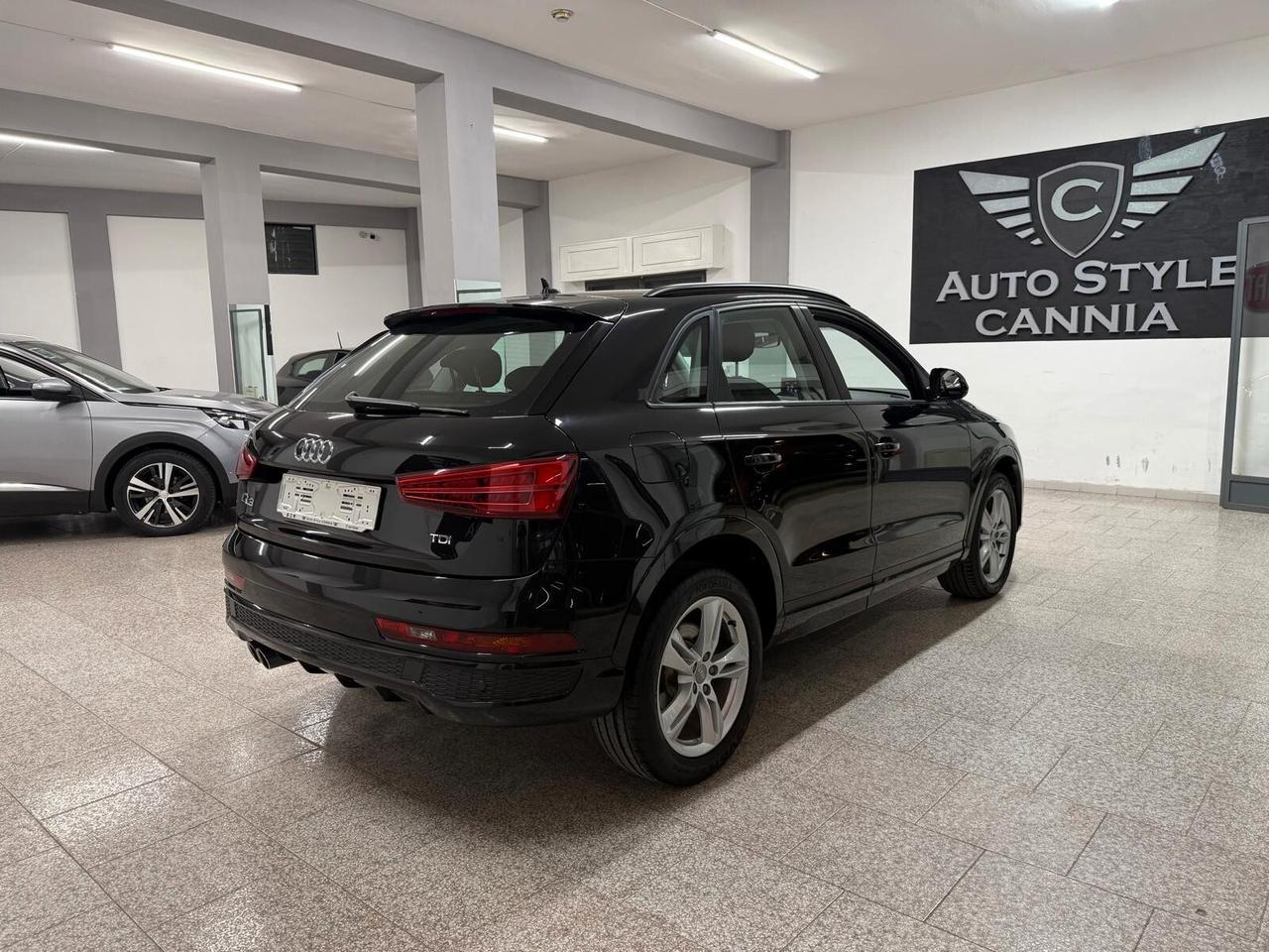 Audi Q3 2.0 TDI 120 CV S line