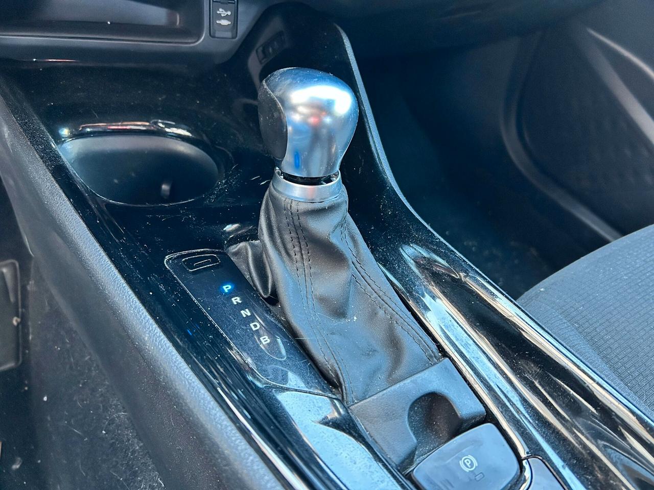 Toyota C-HR 1.8 Hybrid E-CVT Business - 2019