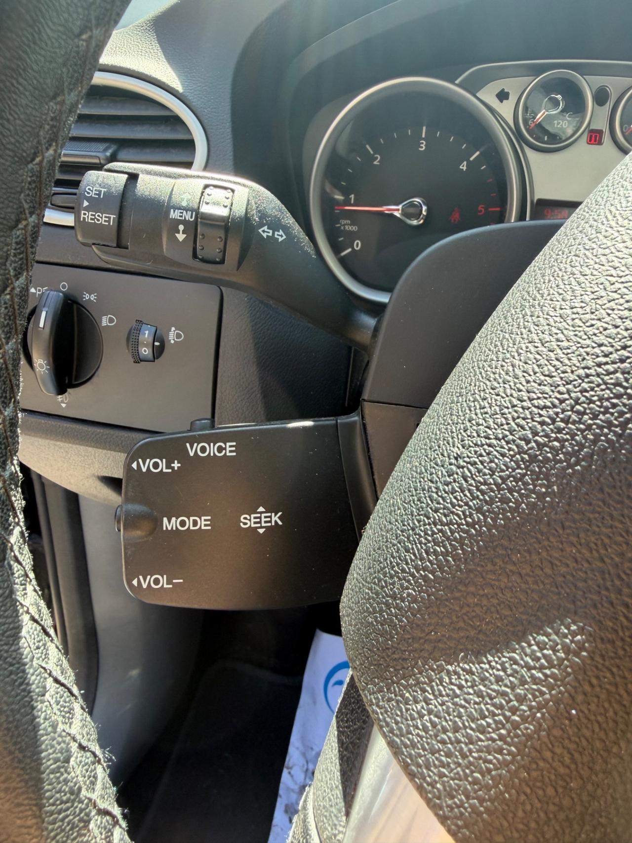 Ford Focus 1.6 TDCi (110CV) 5p. Tit. DPF
