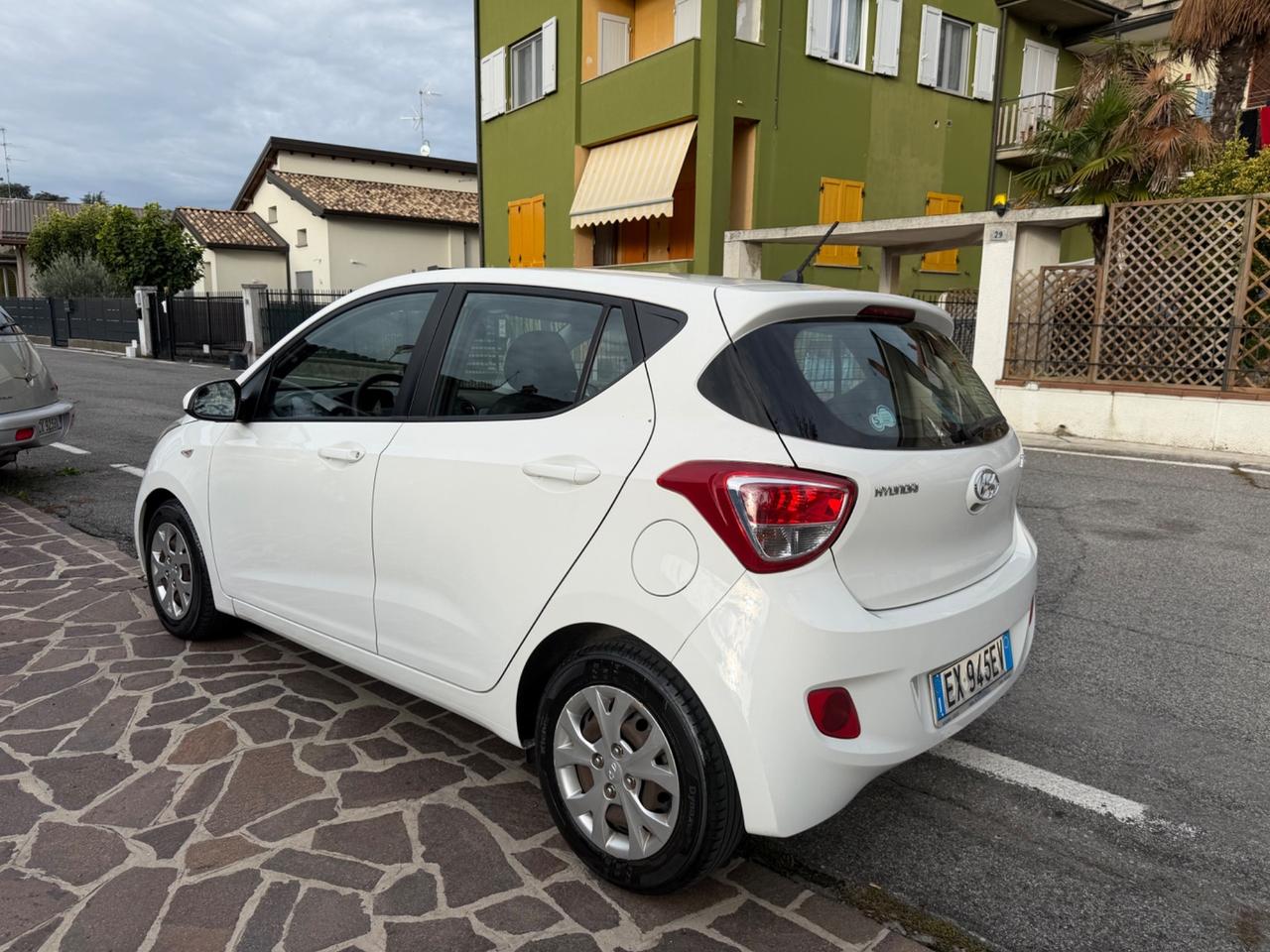 Hyundai i10 1.0 MPI Login