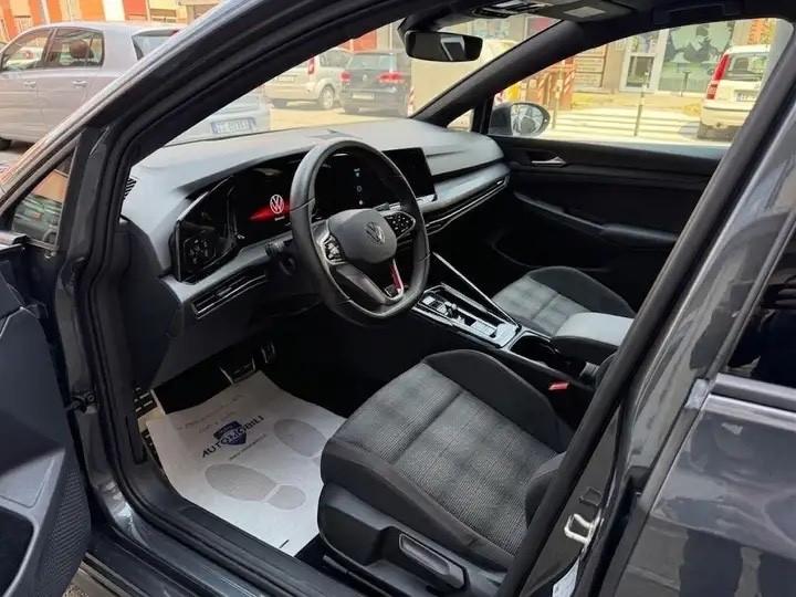 Volkswagen Golf GTI 2.0 TSI DSG PERFORMANCE