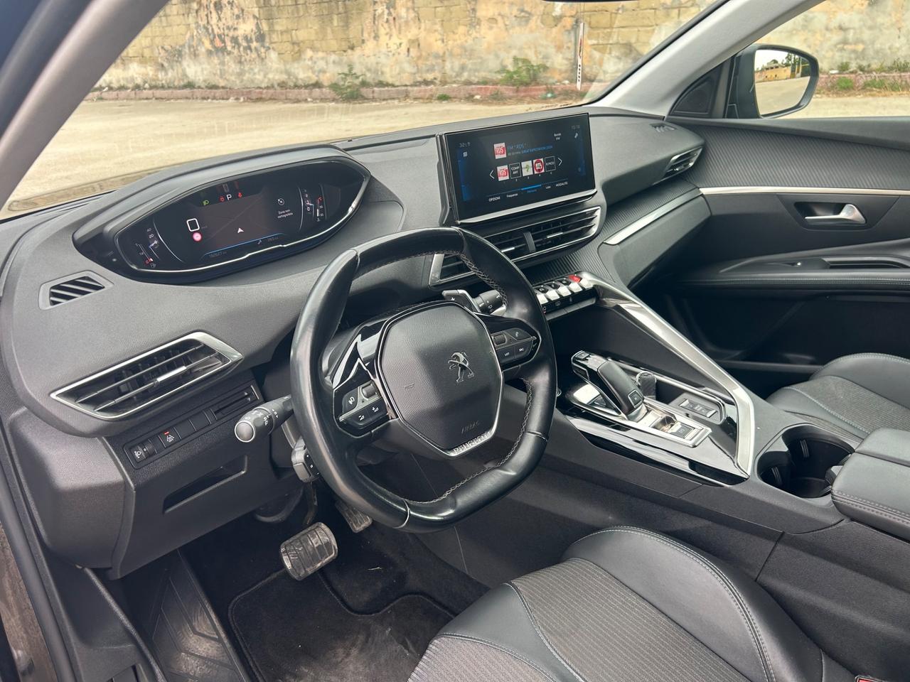Peugeot 3008 BlueHDi 130 S&S EAT8 Allure da vetrina