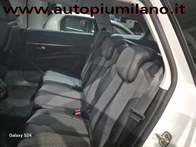 PEUGEOT 5008 BlueHDi 130 S&S EAT8 Allure