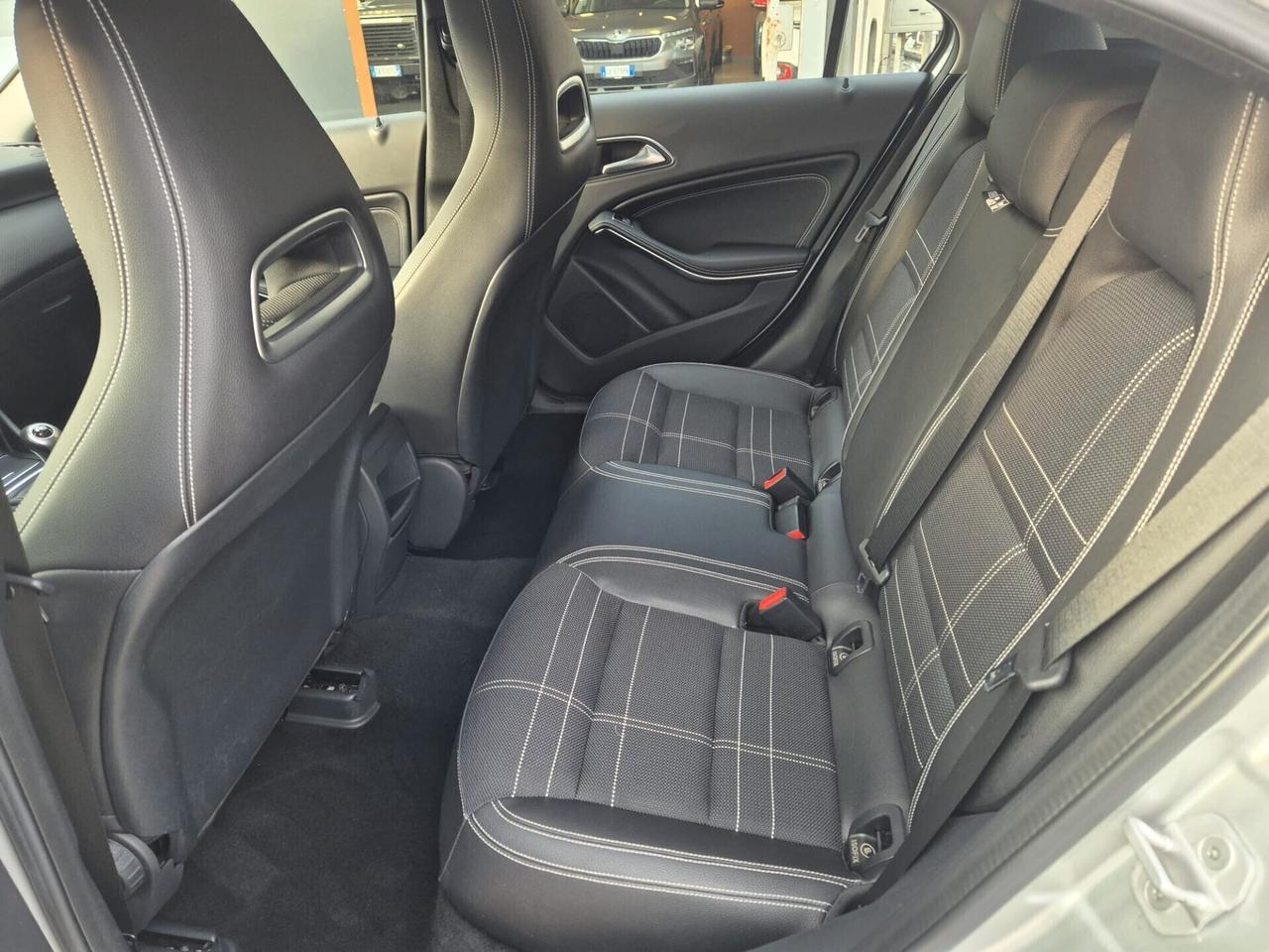 Mercedes-benz A 180 d Premium