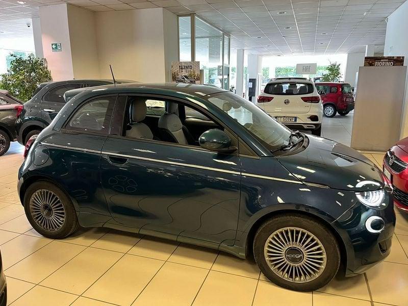 FIAT 500 La Prima Berlina