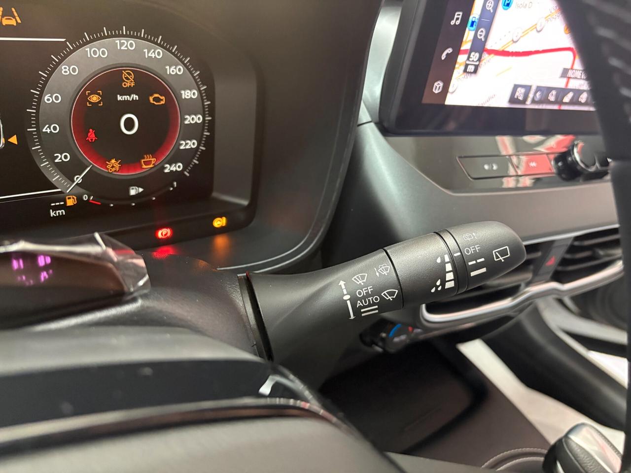 Nissan Juke 1.6 HEV Full Hybrid 143cv Automatica N-Connecta ITALIANA Km0