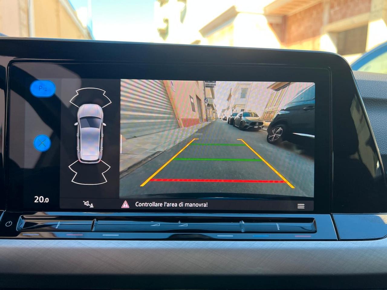 VOLKSWAGEN GOLF VIII 2.0 TDI 150CV DSG NAVI CAM LED AMBIENT ANNO 2021