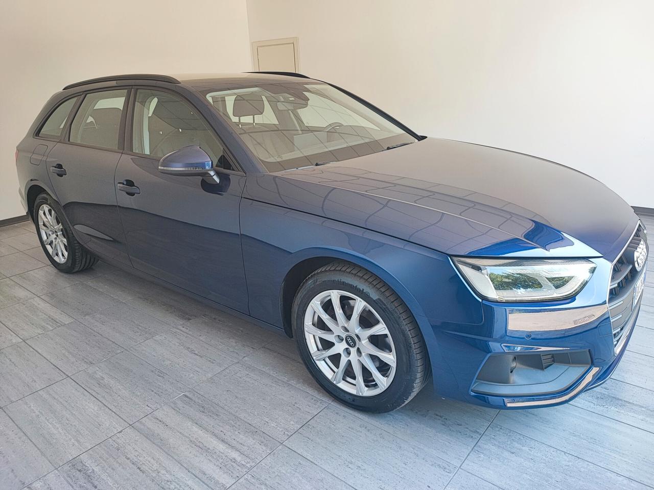 Audi A4 Avant 35 TDI/163 CV S tronic line edition