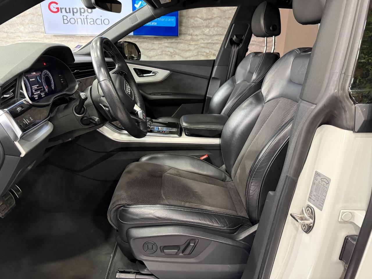 Audi Q8 50 TDI 286 CV quattro tiptronic Sport