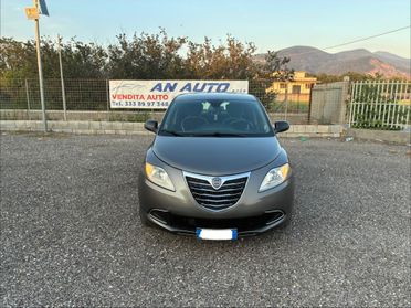 Lancia Ypsilon 1.2 69cv GPL 5p - 2012