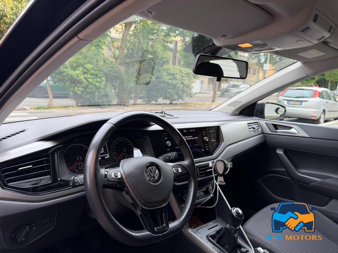 Volkswagen Polo CONFORT LINE