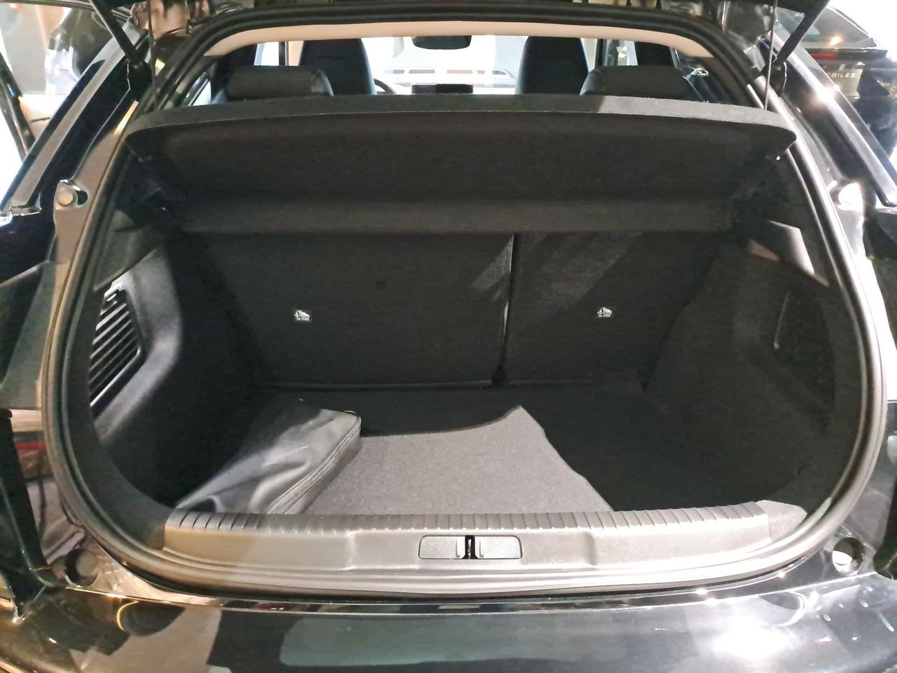 DS DS 3 Ã‰TOILE HYBRID 145