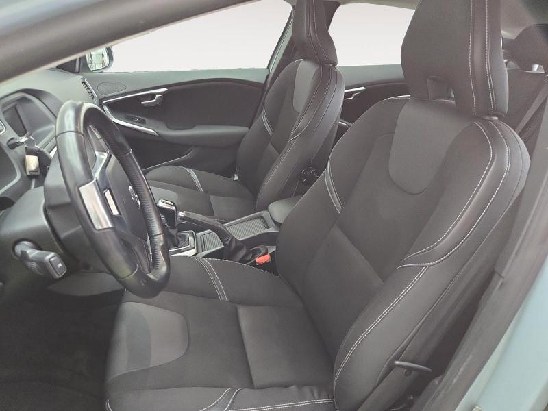 Volvo V40 2.0 d2 Momentum my17