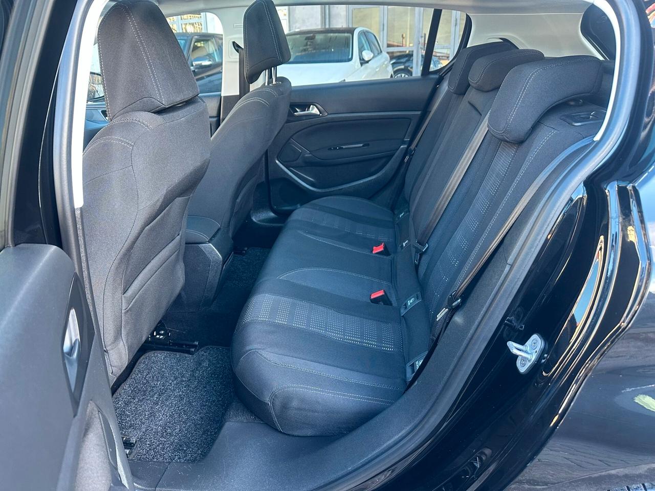 Peugeot 308 BlueHDi 120 S&S EAT6 GT Line