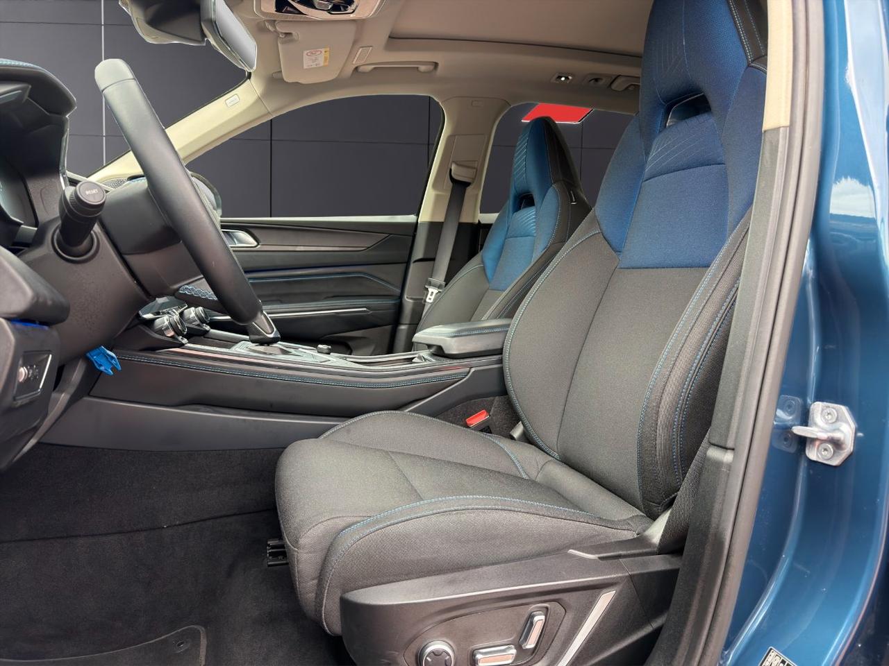 Lynk & Co 01 1.5 td phev auto