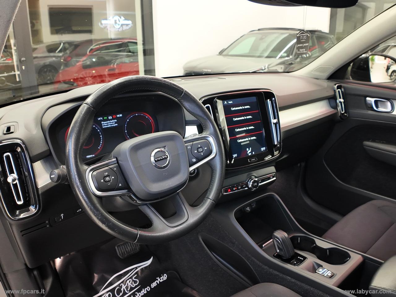 VOLVO XC40 D3 Geartronic Momentum Pro N1