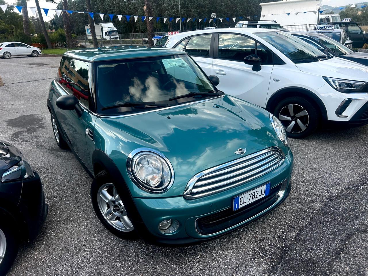 "UNA CHICCA" Mini Mini 1.6 16V One " NEOPATENTATI "