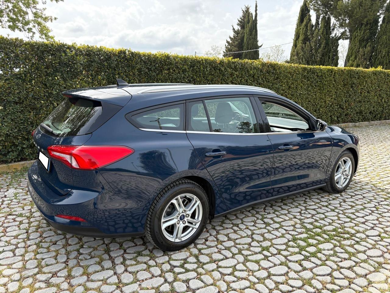 FORD Focus 1.5EcoB Aut-S SW Bus. Co-Pilot 2020