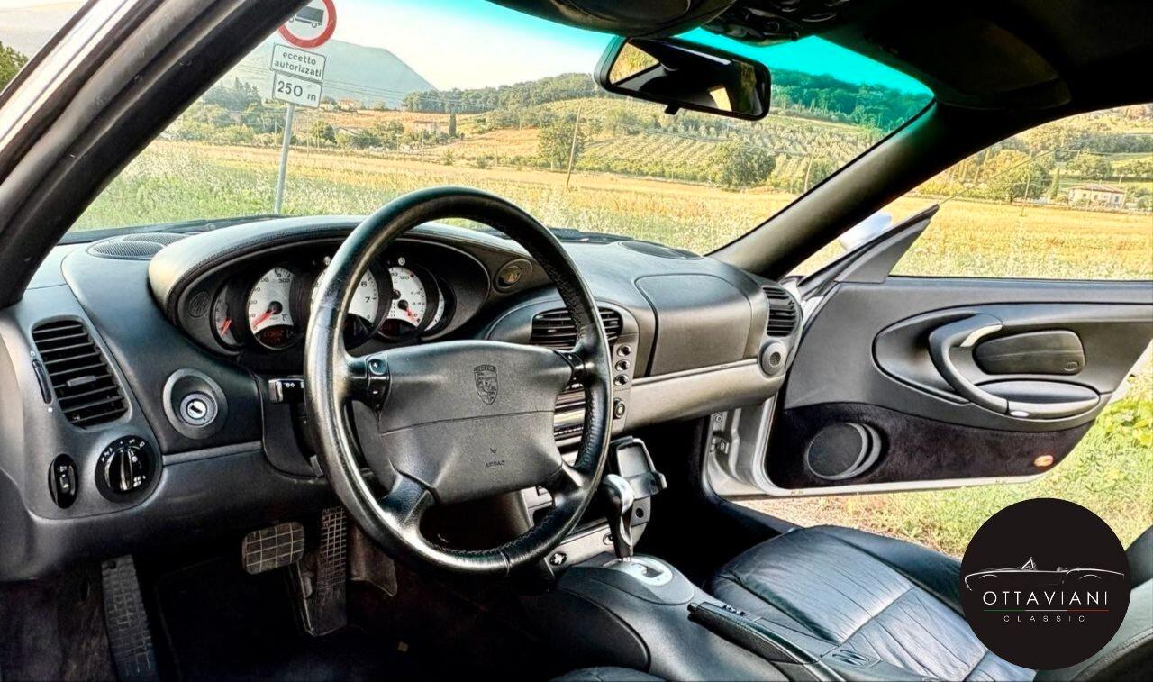 Porsche 996 Carrera 4 ASI CRS