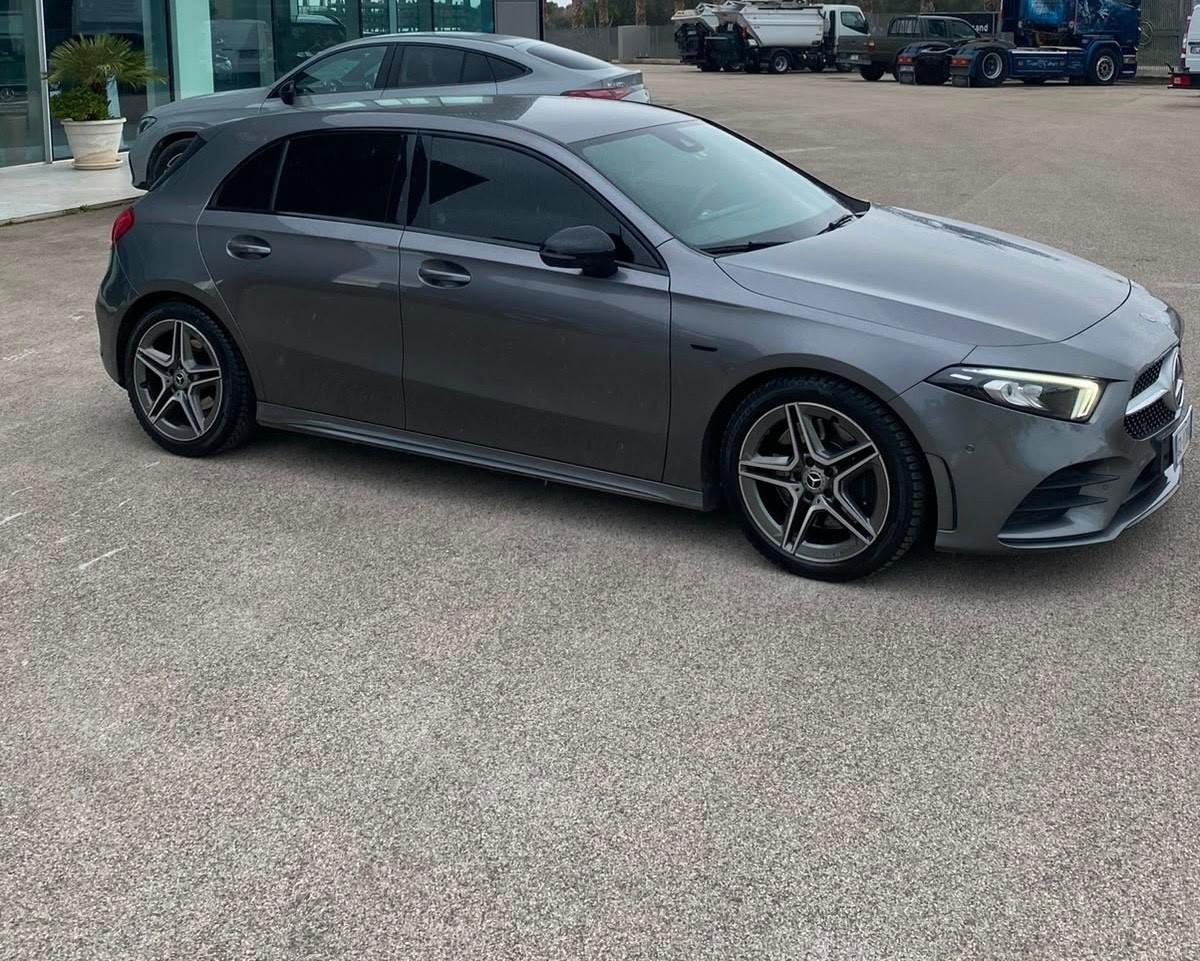 Mercedes-benz A 250 4Matic Automatic Premium