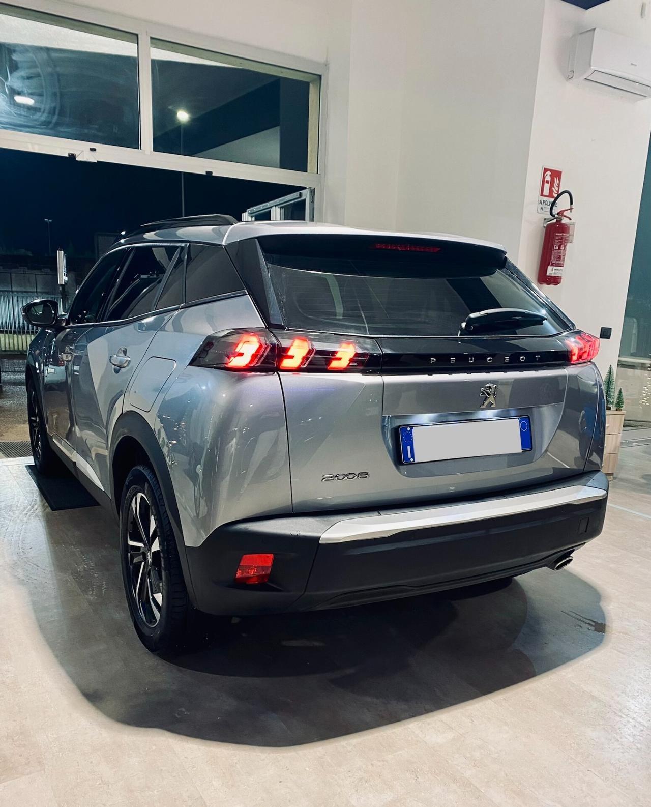 Peugeot 2008 PureTech 130 S&S EAT8 Allure