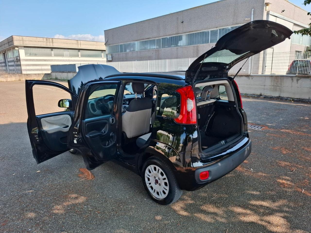 Fiat Panda 1.2 Dynamic SOLAMENTE 127.000 KM