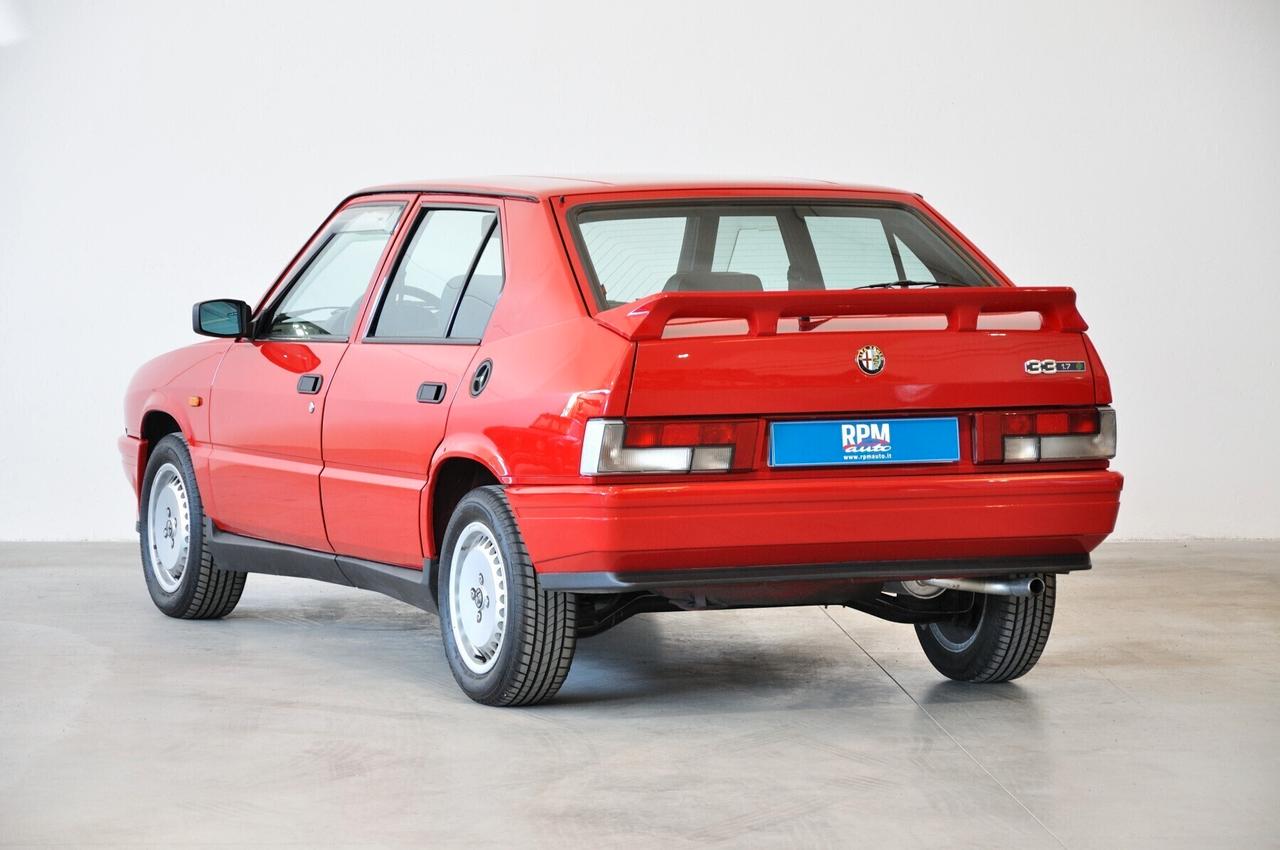 Alfa Romeo 33 1.7 Quadrifoglio Verde carburatori pari al nuovo!