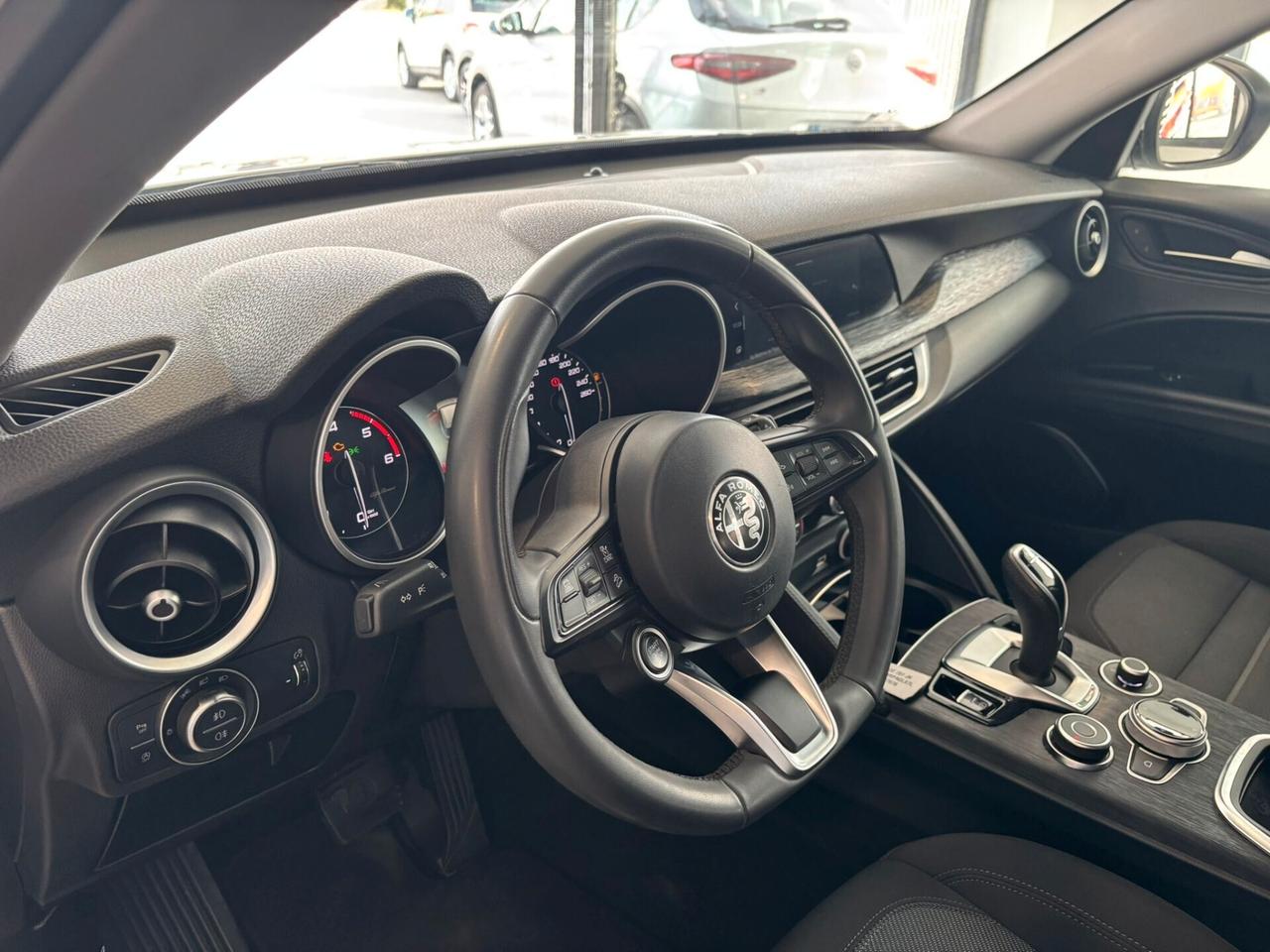 Alfa Romeo Stelvio 2.2 Turbodiesel 160 CV AT8 RWD Business