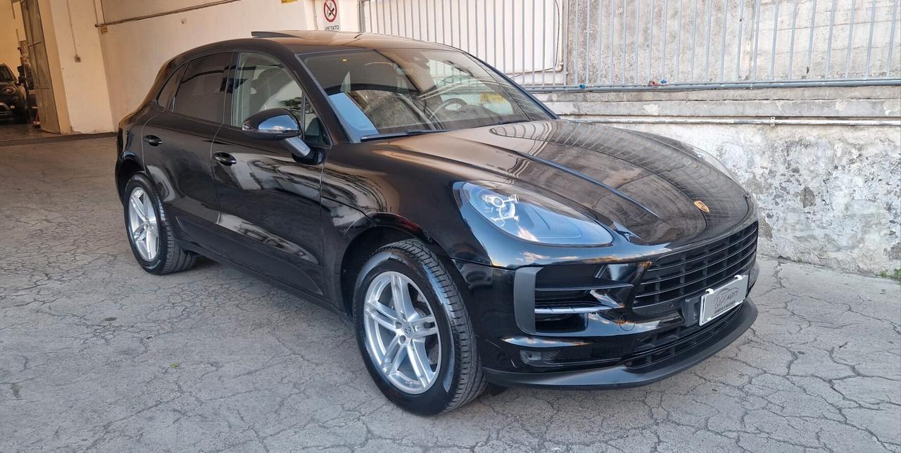 Porsche Macan 2.0 245cv Tetto Led