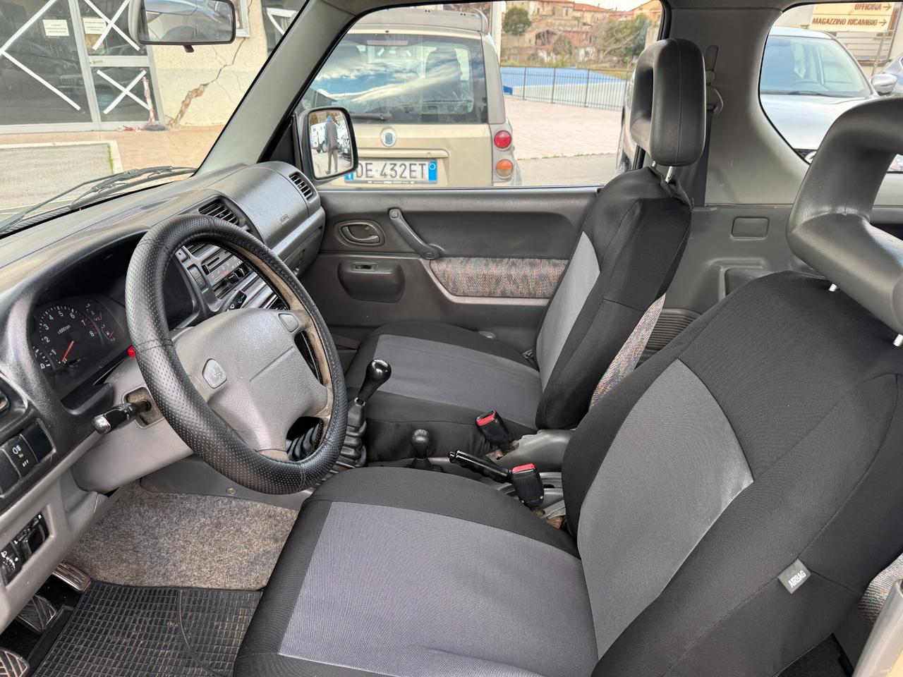 Suzuki Jimny 1.3i 16V cat 4WD JLX