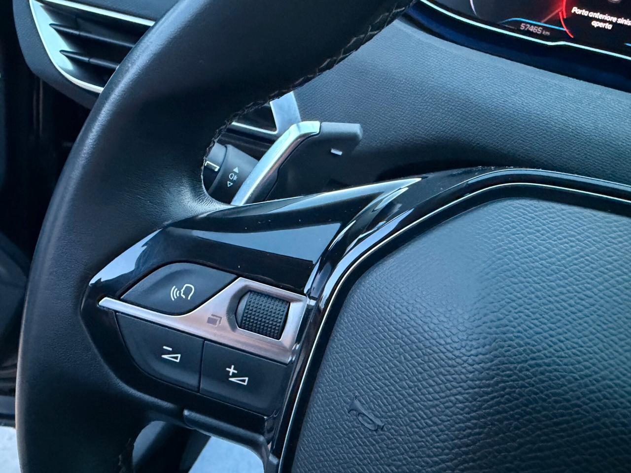 Peugeot 3008 1.5 BLUEHDI 130 cv. AT8 ALLURE PACK (Nav)