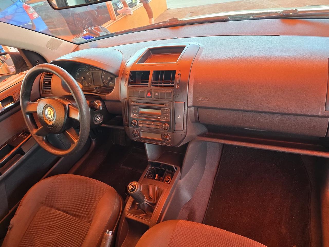 Volkswagen Polo 1.4/75CV 16V 5p. Comfortline GPL