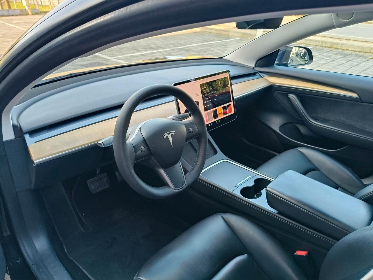 Tesla Model 3 Long Range Dual Motor AWD
