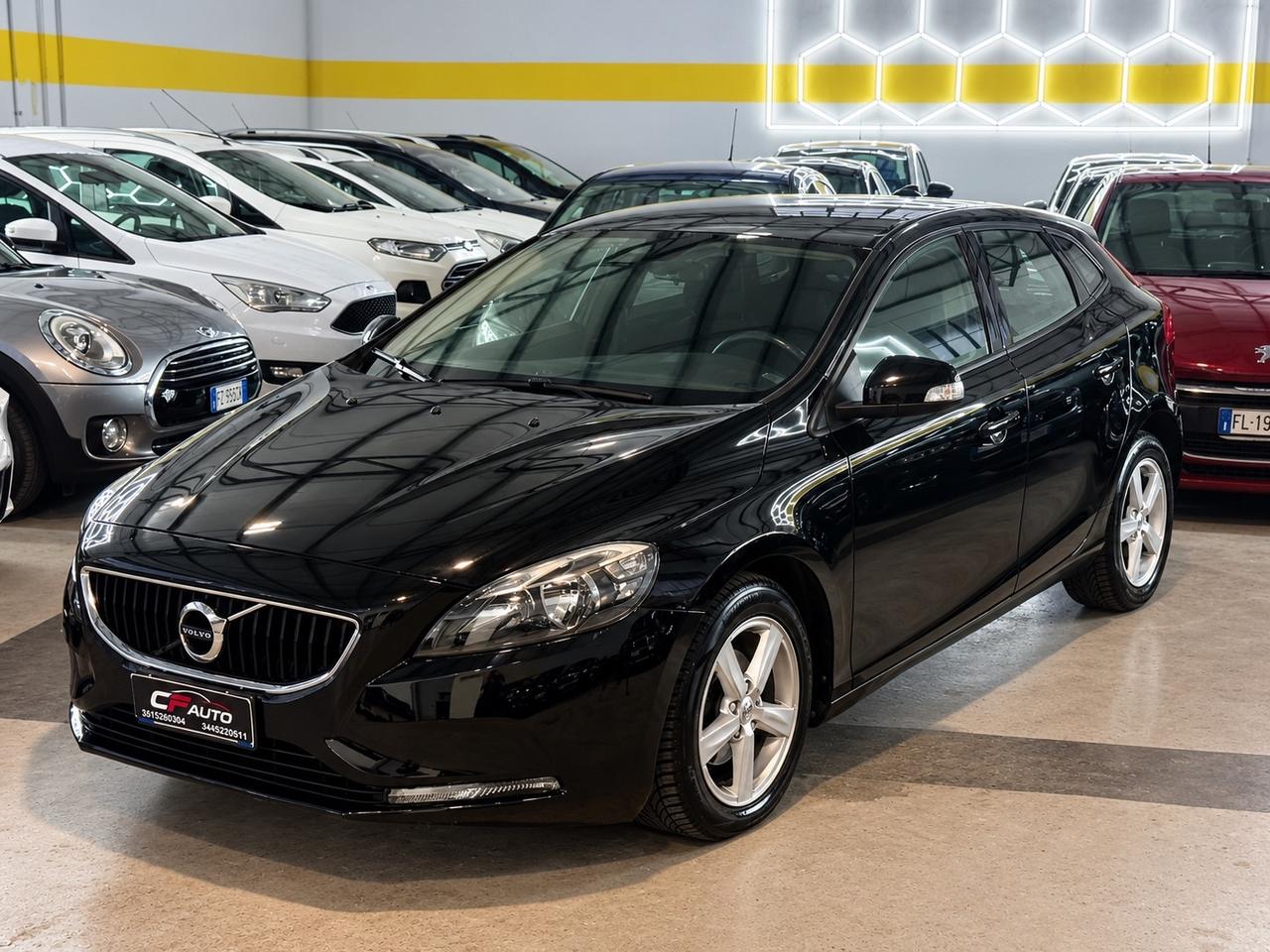 Volvo V40 2.0D 120CV D2 2018 Per Neopatentati