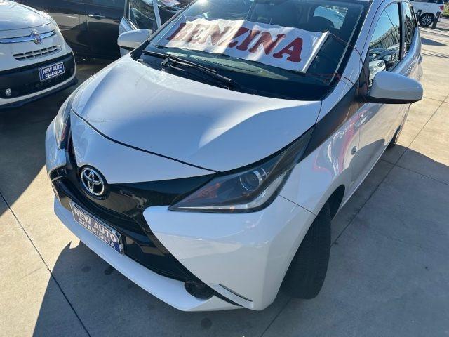 TOYOTA Aygo X 1.0 VVT-i 69 CV 5 porte x-play