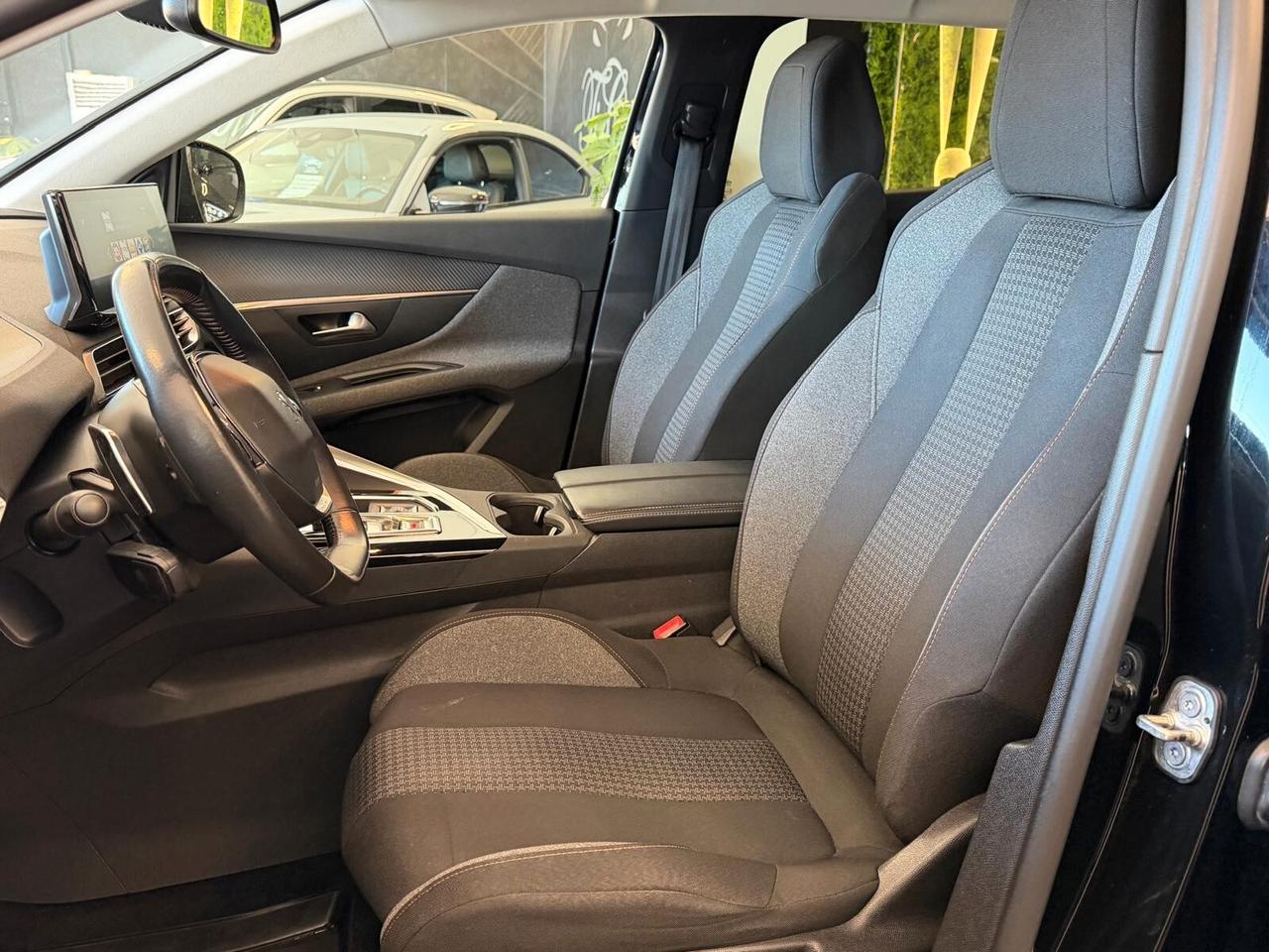 PEUGEOT 3008 1.5 130CV NAVI CRUISE CAM ANNO 2021