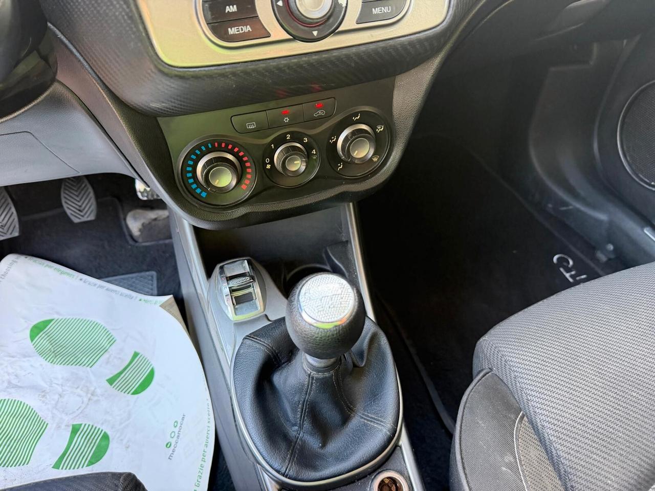 Alfa Romeo MiTo 1.6 JTDm 16V Distinctive Sport Pack
