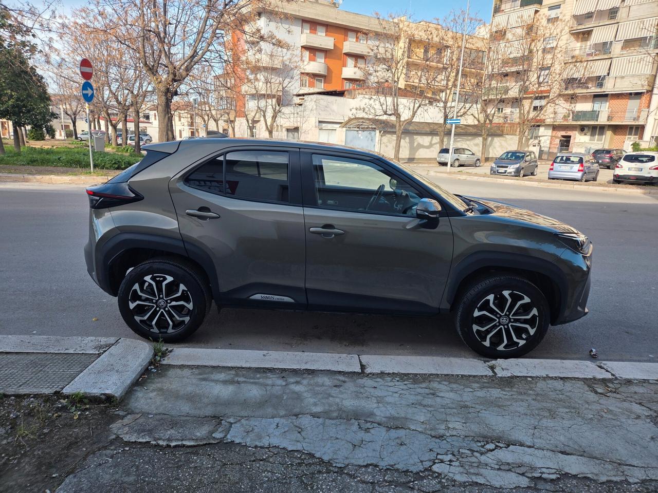 TOYOTA YARIS CROSS LOUNGE 1.5 Hybrid