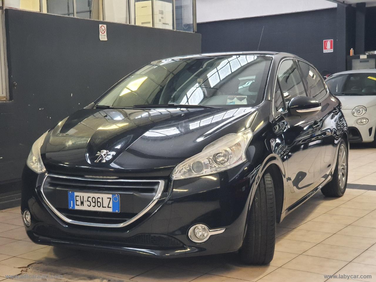 PEUGEOT 208 1.4 HDi 68 CV 5p. Allure