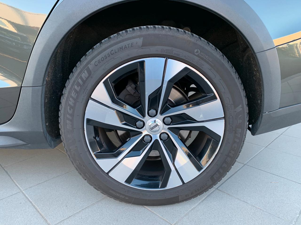 Volvo V60 Cross Country D4 AWD Geartronic Business Plus