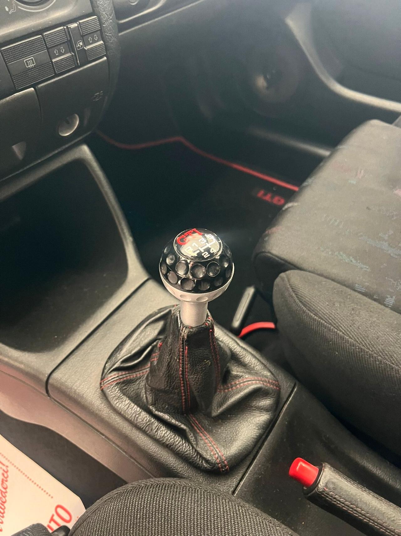 Volkswagen Golf GTI 2.0 16V cat 5p 20 Years Edition