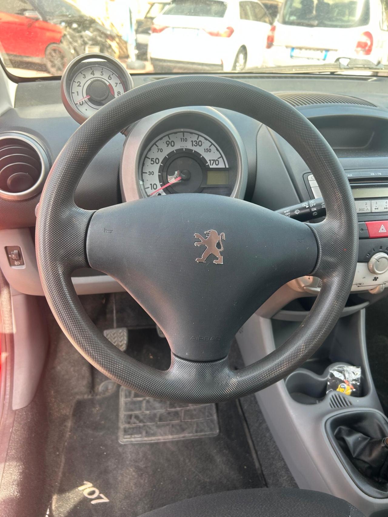 Peugeot 107 1.0 68CV 5p. Sweet Years