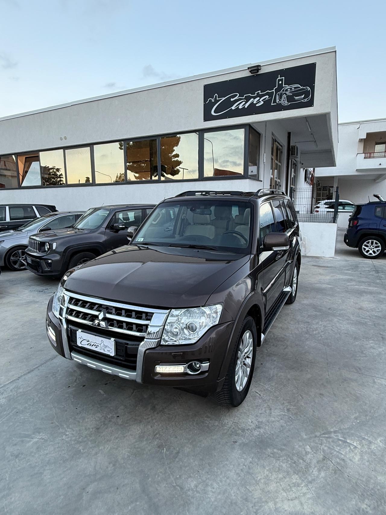 Mitsubishi Pajero 3.2 DI-D 16V aut. 5p. One/Hundred DPF