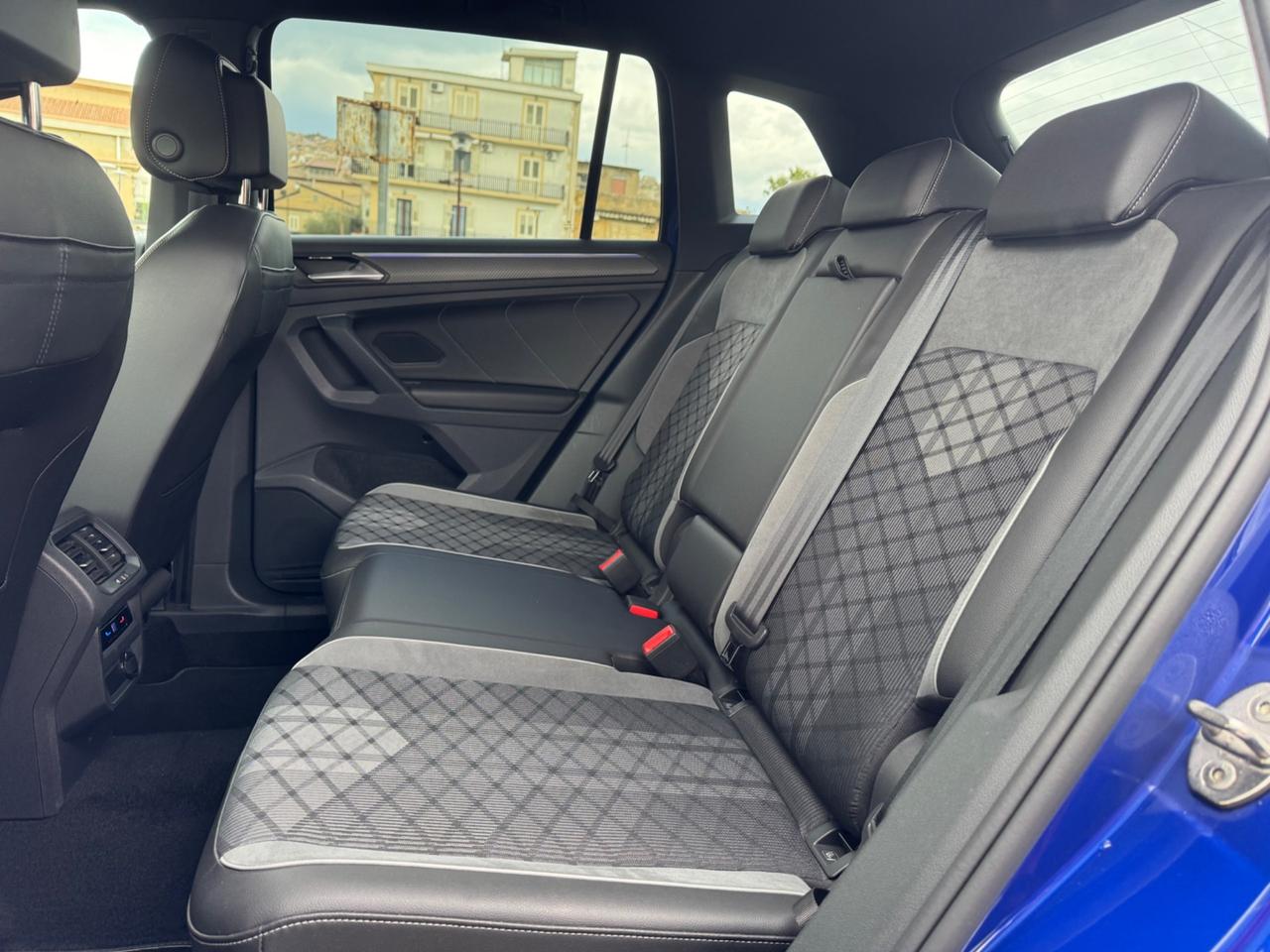 VOLKSWAGEN TIGUAN 2.0 TDI 150 CV R-LINE DSG FULL