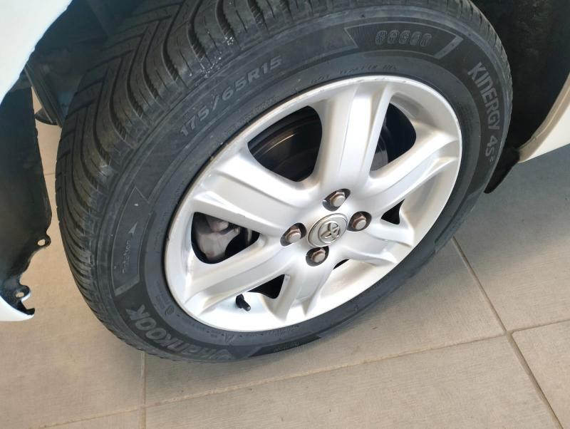 Toyota iQ 1.0 cvt (multidrive) km 120000!