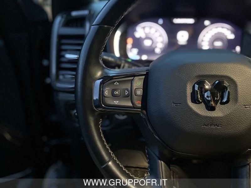 Dodge RAM RAM 1500 5.7 L HEMI V8 4X4 LIMITED - NETTO IVA