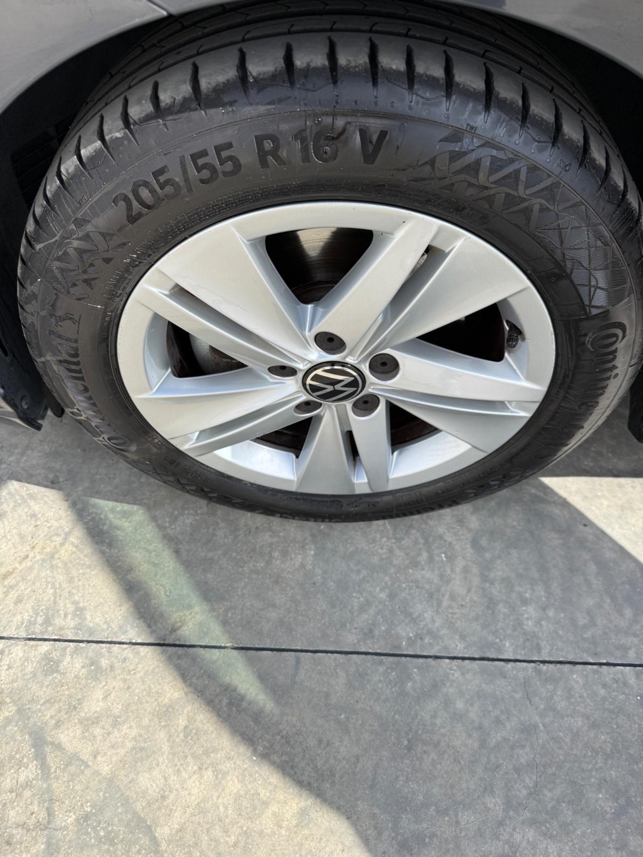 Volkswagen Golf 1.0 eTSI EVO DSG Life