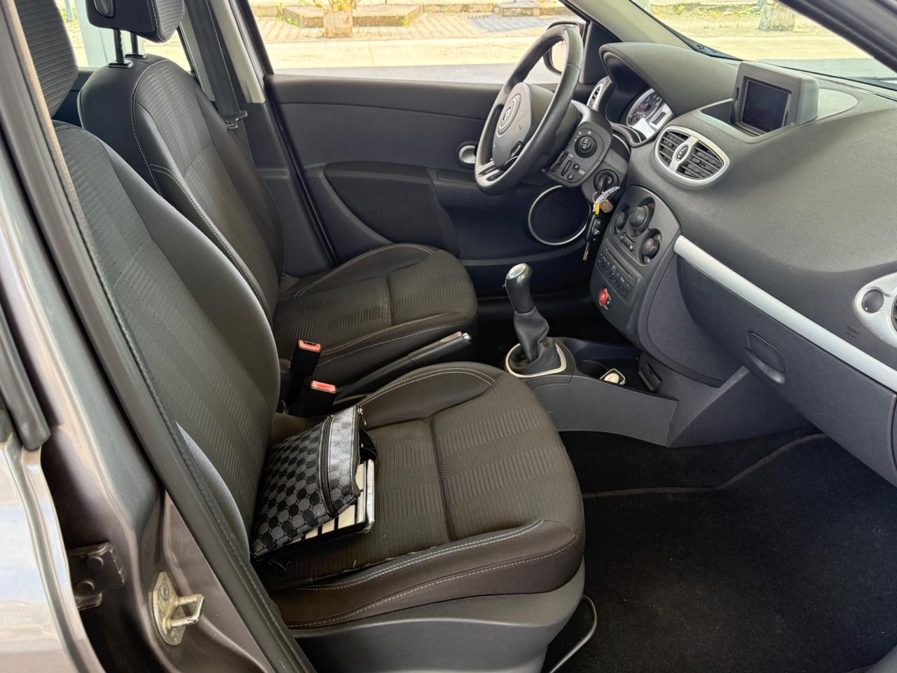 Renault Clio 1.2 16V 5 porte Dynamique