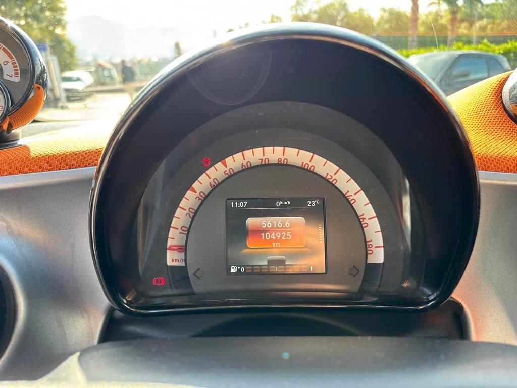 Smart ForTwo 70 1.0 2016/105.000 KM Tua a soli 115 Euro al mese